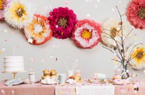Grandes decoration fleurs en papier de soie - printemps pastel