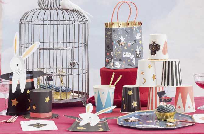 Assiettes En Forme De Lapin Dans Un Chapeau – Meri Meri – Déco De Table Magique – Holographique Doré - 4
