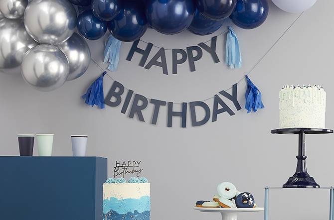 Décoration d'anniversaire bleue, bannière « Happy Birthday » bleu marine avec boule en nid d'abeille, serpentins à suspendre en forme d'étoile, guirlande à pois, décorations de fête d'anniversaire