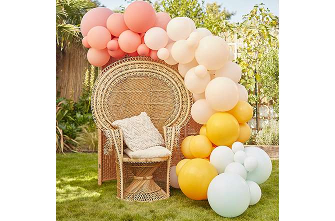 Ballons à L'hélium Dans Des Couleurs Pastel Douces Mariage Et