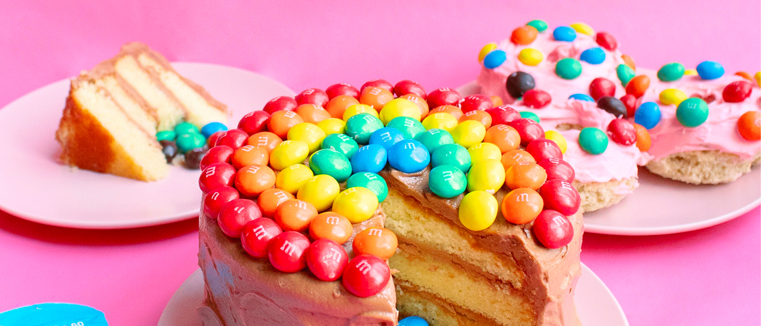 Décorer facilement un gâteau d'anniversaire façon cake design